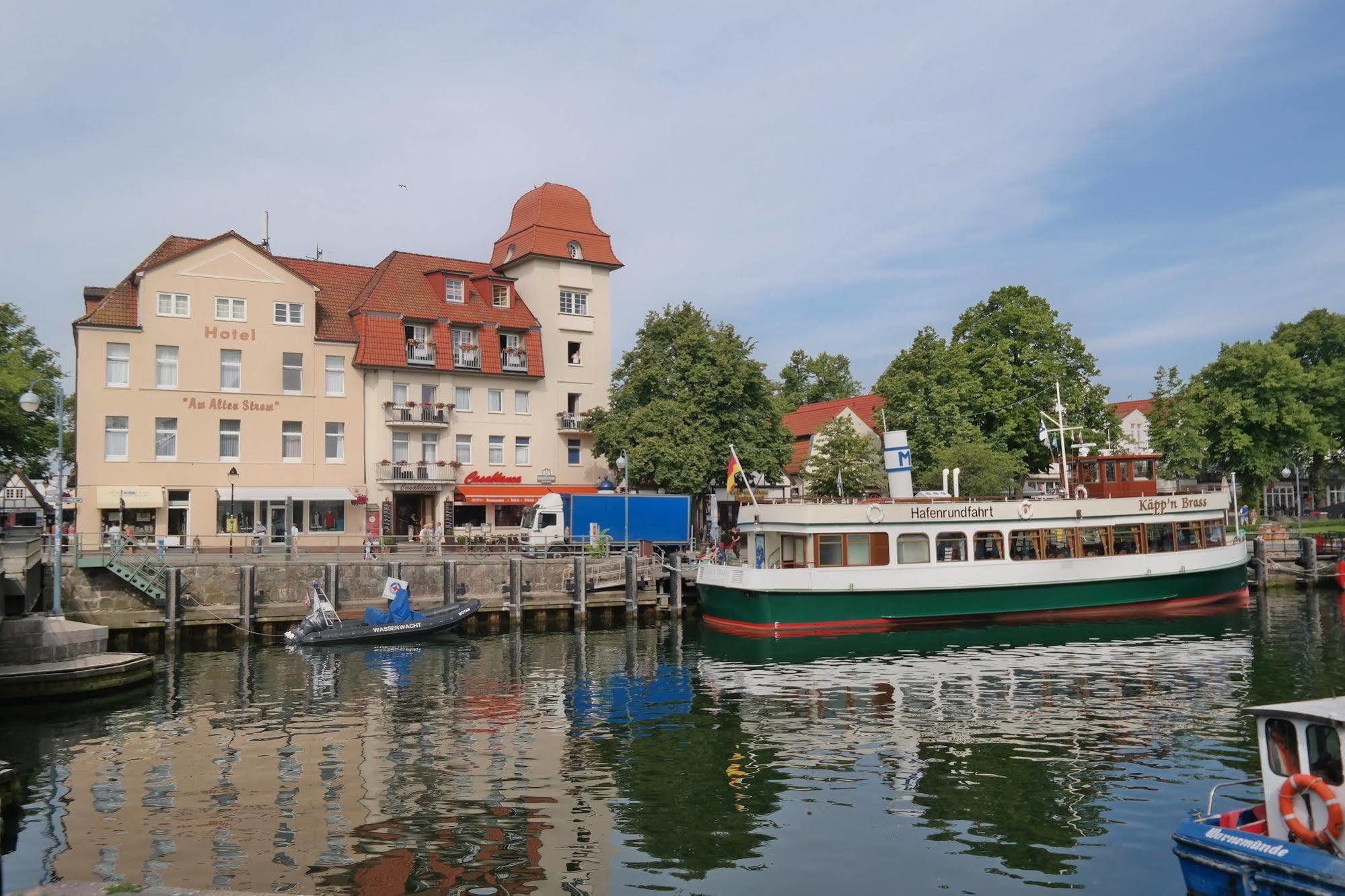 Hotel Am Alten Strom Росток Экстерьер фото